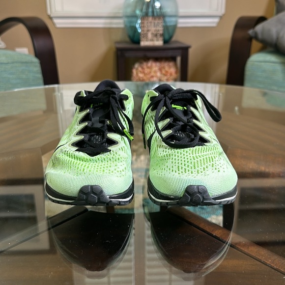 EUC MENS Nike Air Zoom Streak 7  Vintage Green Black‎ Size 8 - Picture 2 of 9